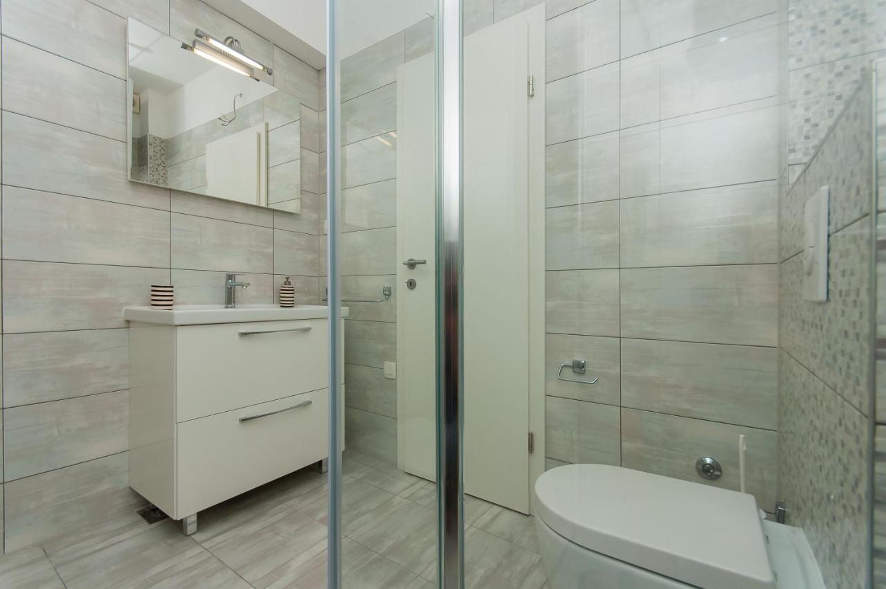 Apartman Mira- Omiš Buitenkant foto