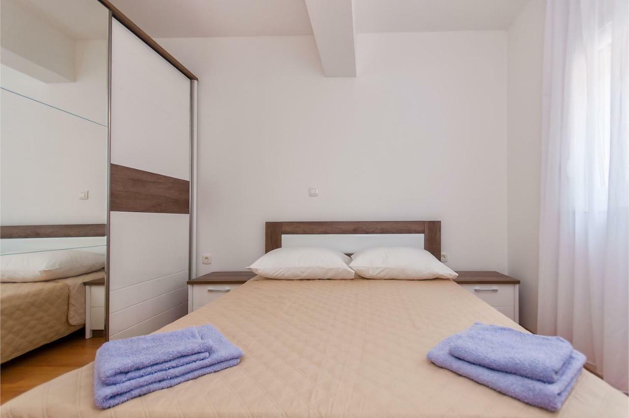 Apartman Mira- Omiš Buitenkant foto
